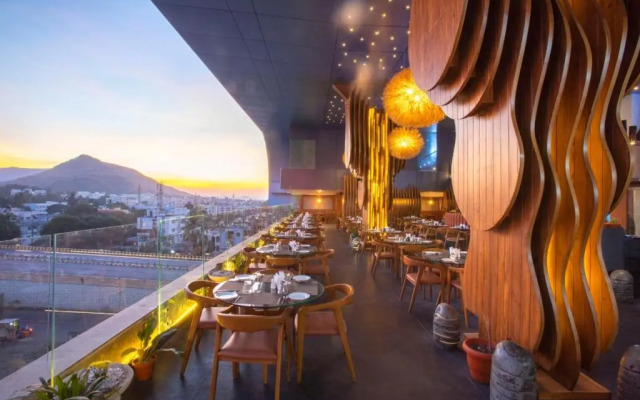 Sapphire Premium Hotel & Suite