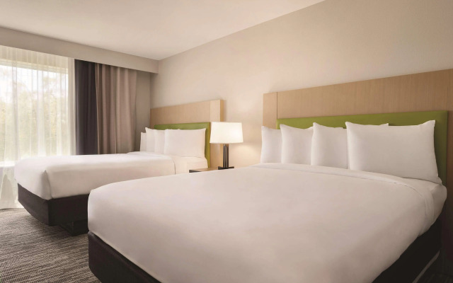 Country Inn & Suites by Radisson, Savannah Midtown, GA