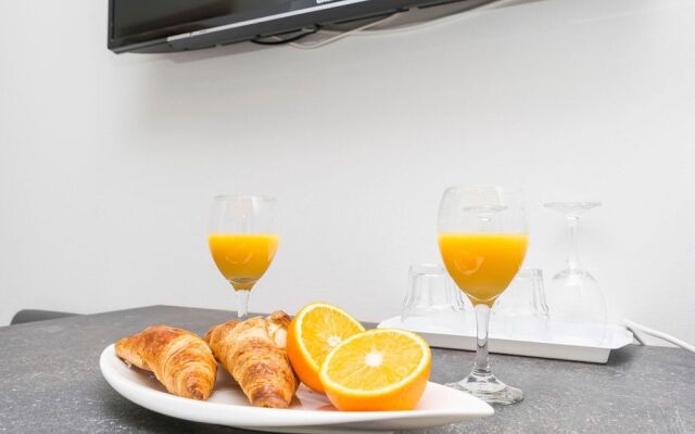 Apartments and Rooms Adriatic Suites