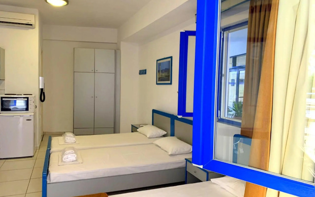 Kassavetis Center - Hotel Studios & Apartments
