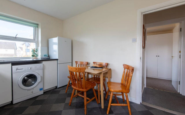 13 Victoria Road Apartment