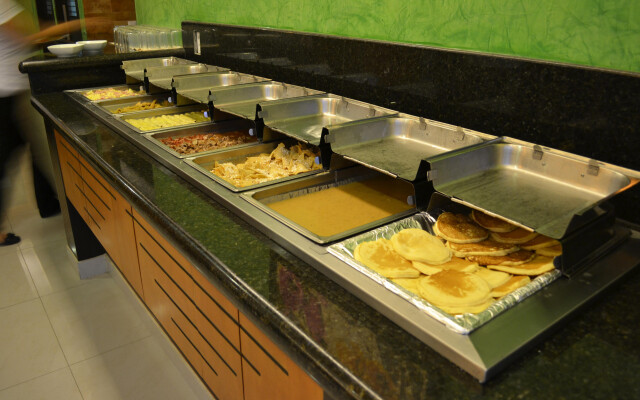 Hostalia Hotel Expo & Business Class