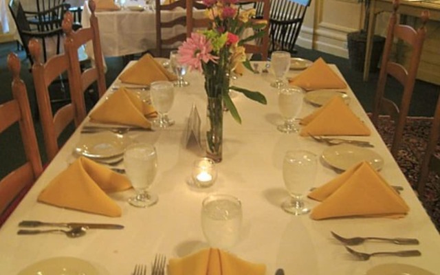 1896 House Country Inn - Barnside Inn