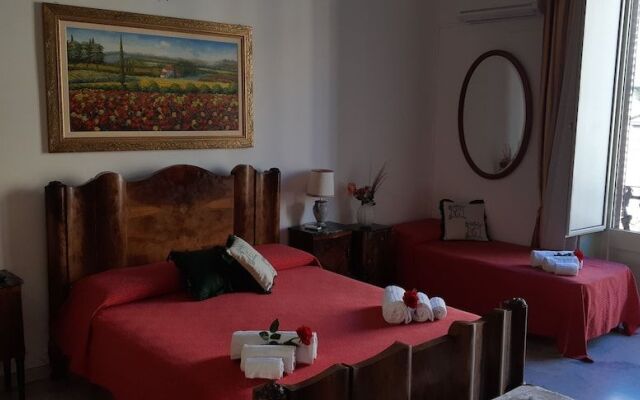 Cavour il Conte Camillo Bed&Breakfast