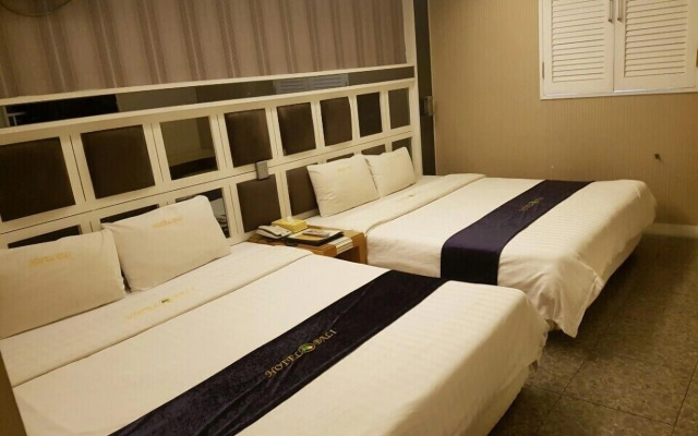 Bali Tourist Hotel