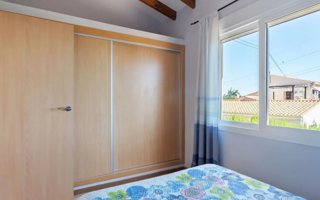 Fancy Holiday Home by the Sea in Calpe With Pool