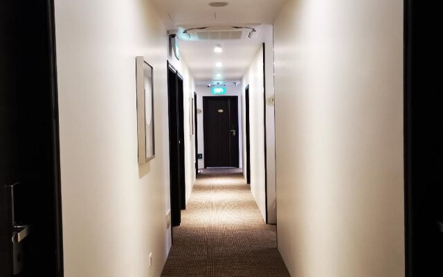 Rest Bugis Hotel