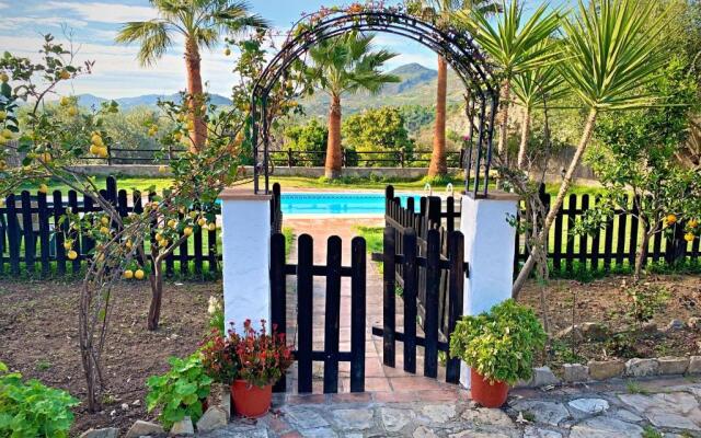 Acogedora casa rural en Zahara de la Sierra