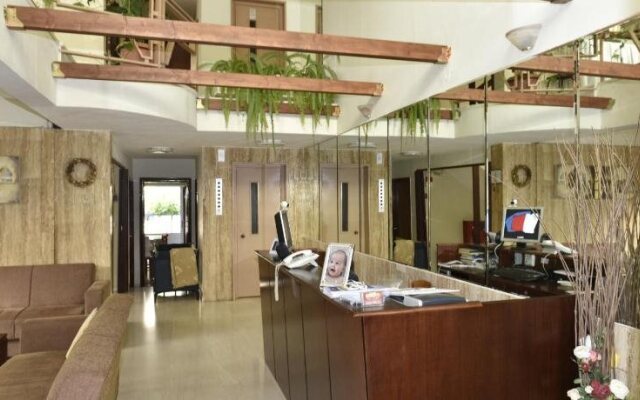 Hotel Rex Politi