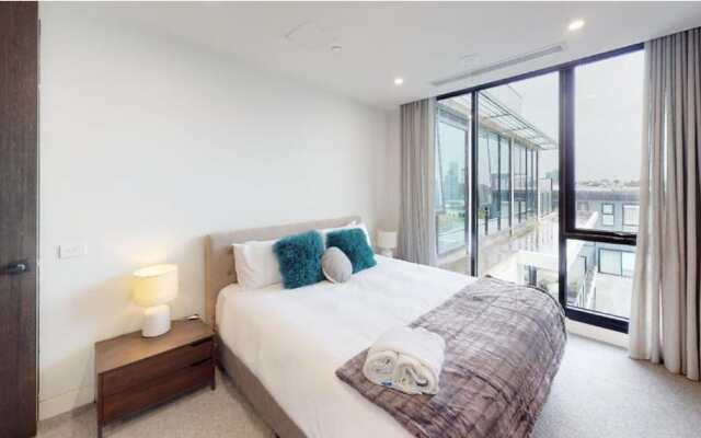 Luxury Penthouse with Bay and City Views