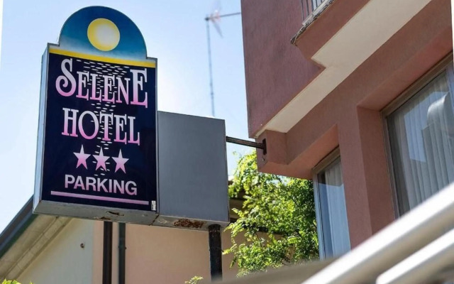 Hotel Selene