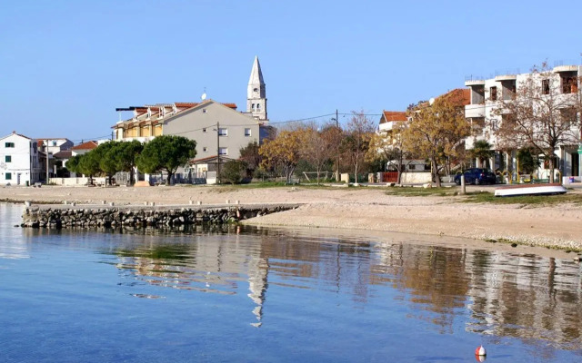 Apartments by the sea Turanj, Biograd - 6445