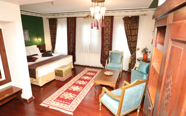 Rose Garden Suites