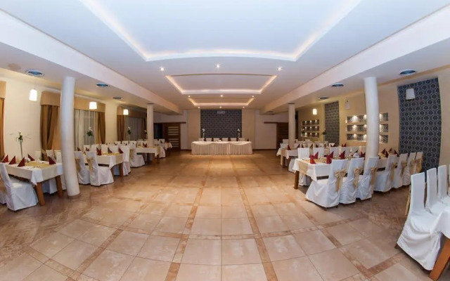 Hotel Marand