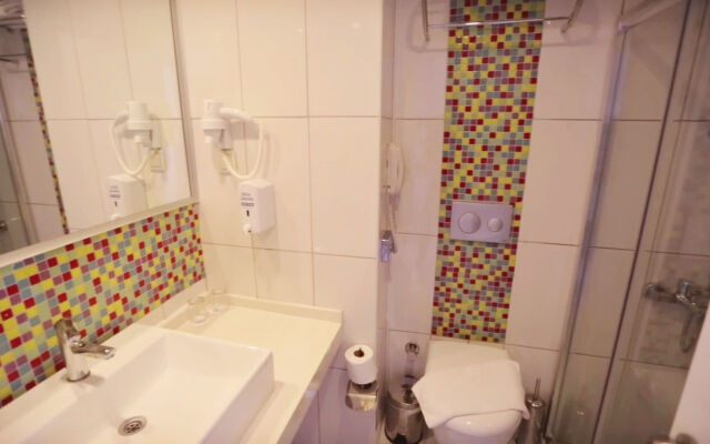 Side Win Hotel & Spa