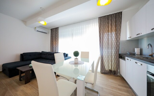 Sandy Beach Apartments