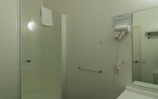 Gilmer Apartment Hotel
