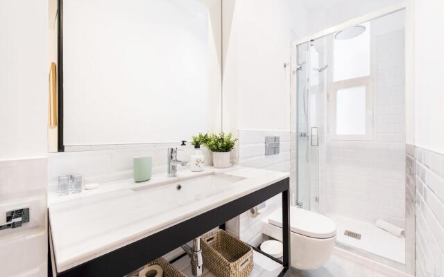 2 BD apartment next to Atocha train station. Atocha