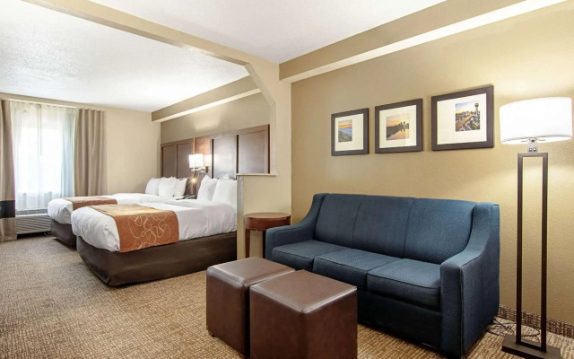 Comfort Suites Knoxville Airport