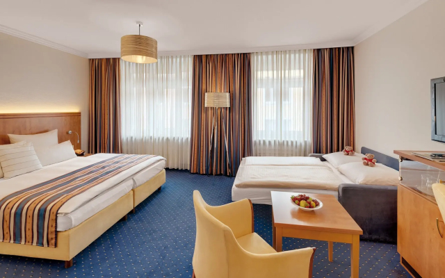 Alpen Hotel München