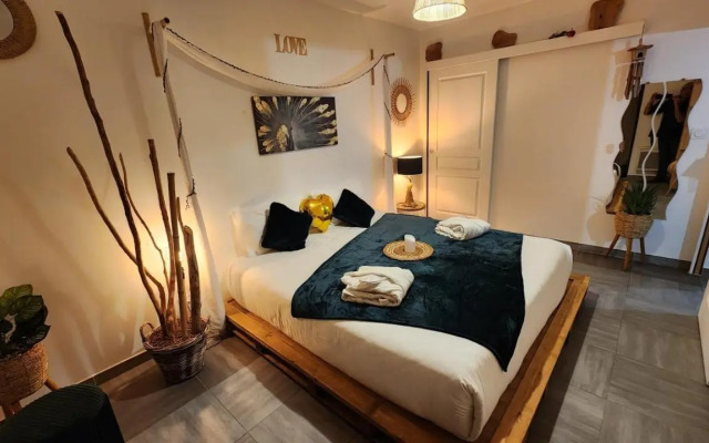 TOPAZE Nuitée Romantique avec Jacuzzi