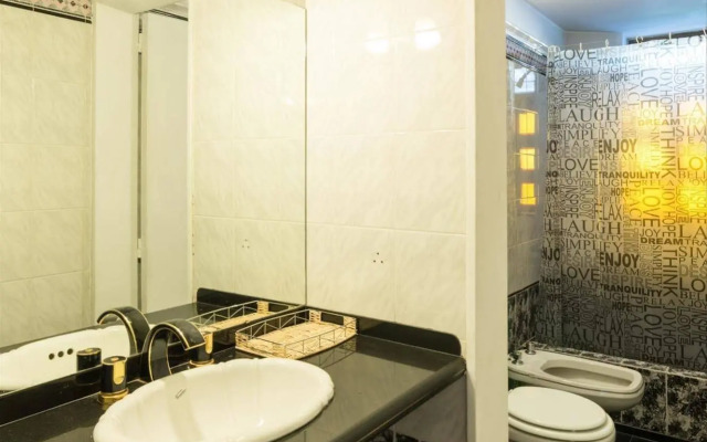 Onas Hostel & Suites
