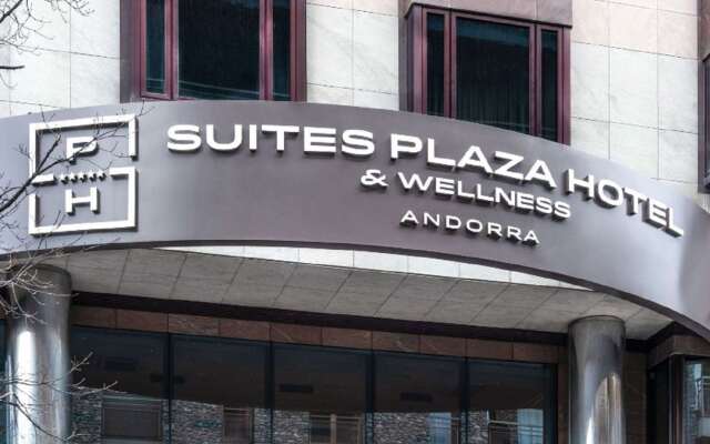 Suites Plaza Hotel & Wellness