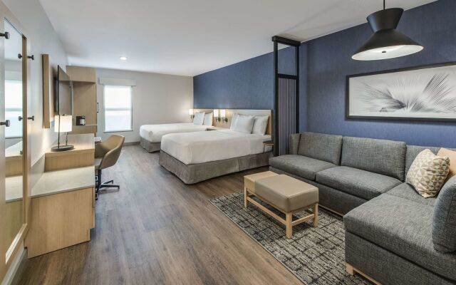 Hyatt Place Newark - Main Street