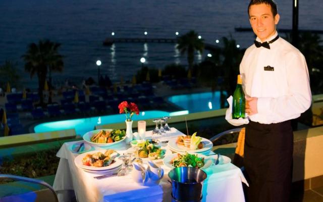 Fantasia Deluxe Hotel