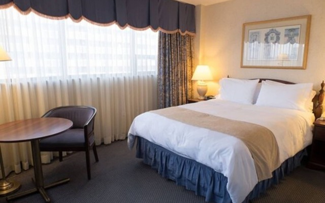 Best Western Roehampton Hotel & Suites