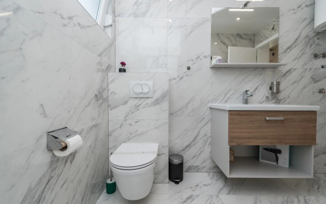 Pool Apartments Banta B