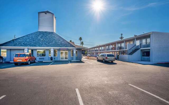 Rodeway Inn