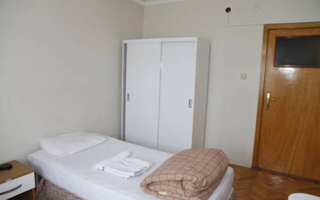 Polat Hotel