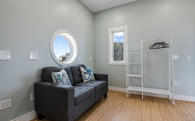 Crystal Beach Villa 5 Bedroom Home