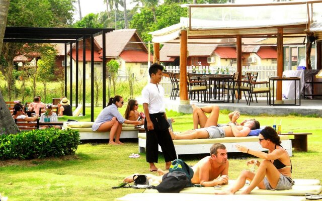 INFINITY Beach Club - Hostel