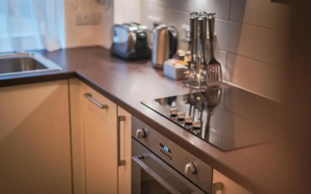 The Knight Residence Apartments by Mansley