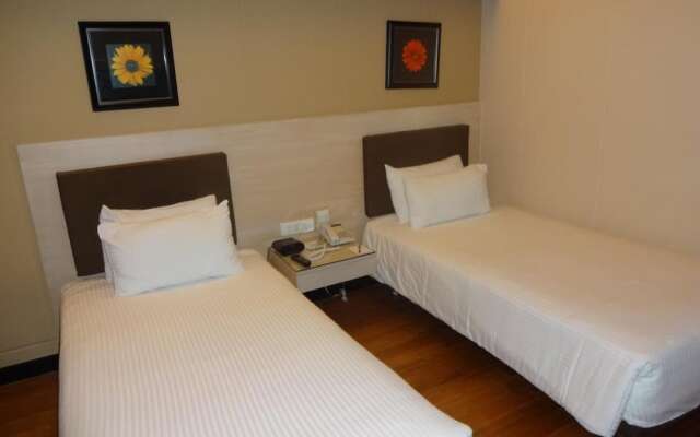 Hotel Green Park Hyderabad