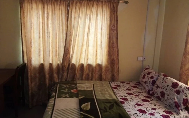 Green Glass Guest House