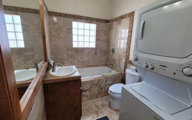 Casa Evita 4 Bedroom Beachfront Home