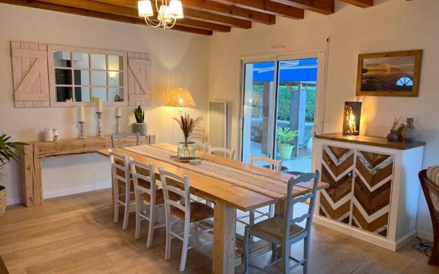 Charming villa, tranquillity by the forest