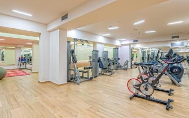 Aparthotel 4 Stars Agia Marina