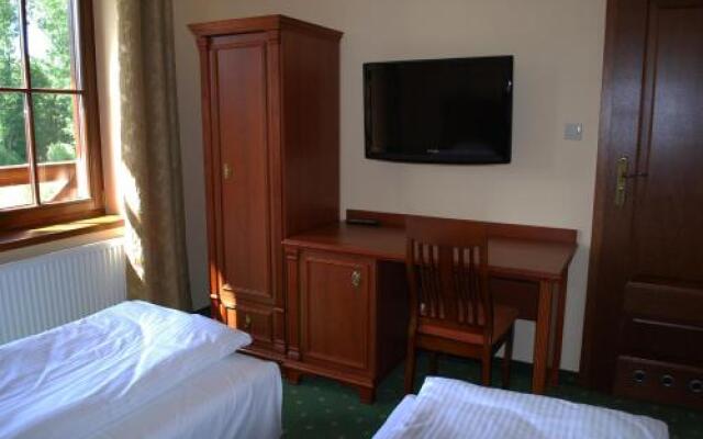 Hotel Karczma nad Stawem