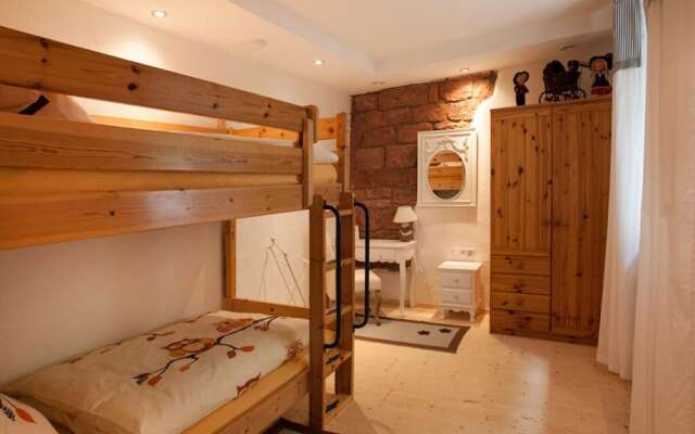 Chez Emil and Isabelle