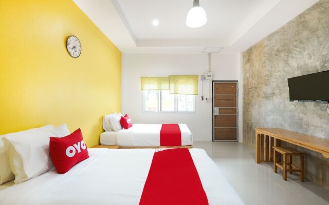 OYO 976 Sandee