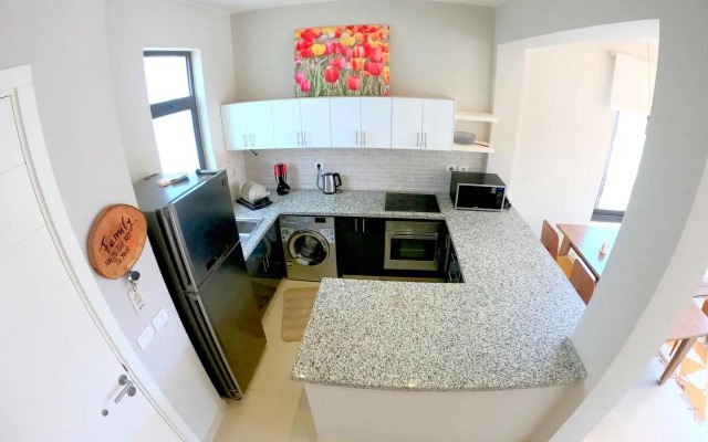 Luxury 3 bedrooms town house