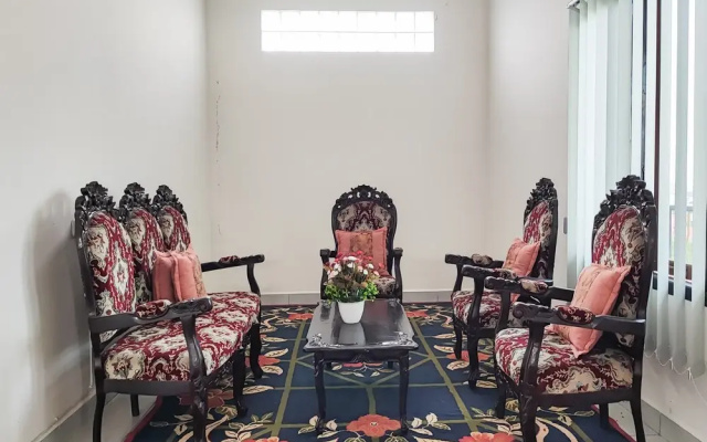 RedDoorz Plus Syariah Near Simpang Rimbo Jambi 2