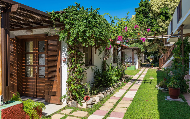 Gaia Garden Hotel