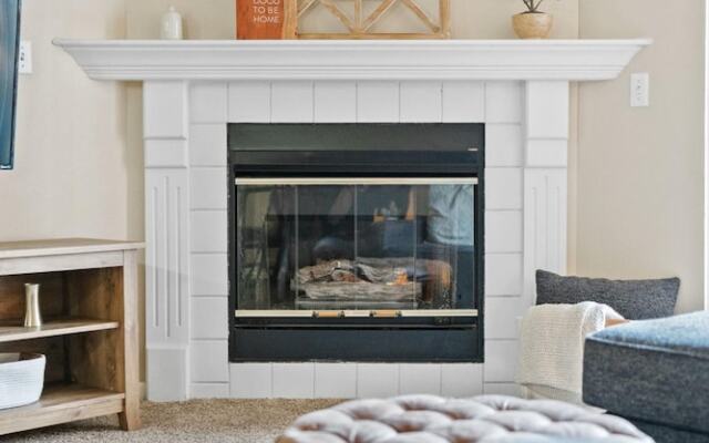 Onsite Gym Pool Fast Wifi More