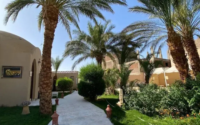 sekhmet hotel