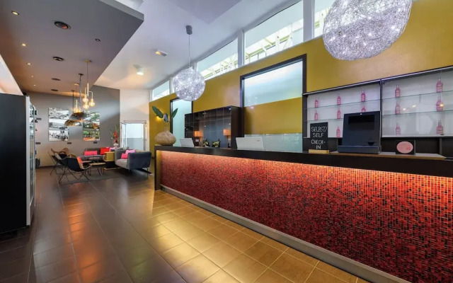 SleepinRoomz Boutique Hotel